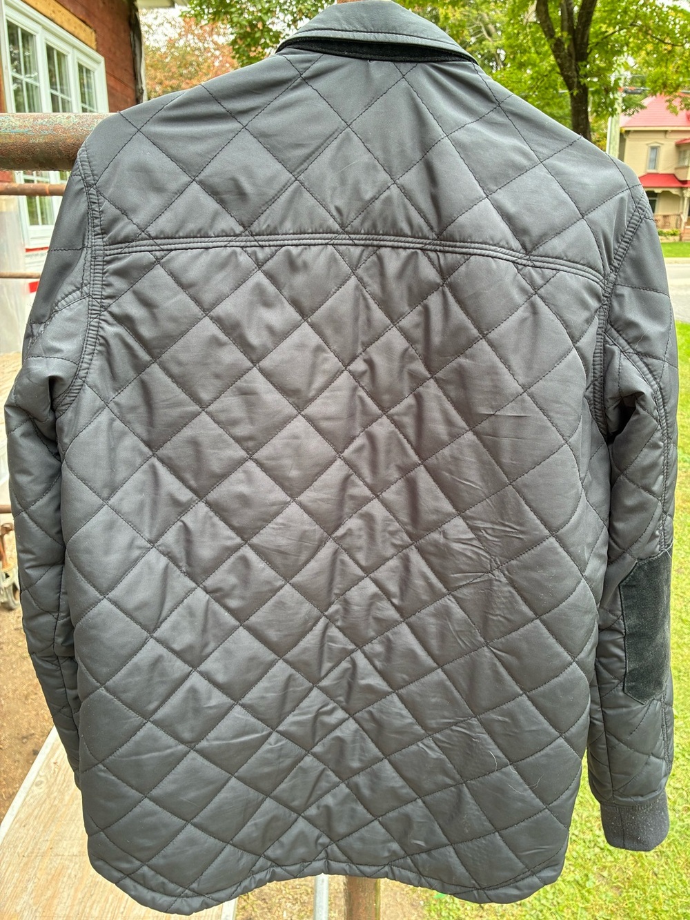 Quilted black jacket - Picture 6 of 8